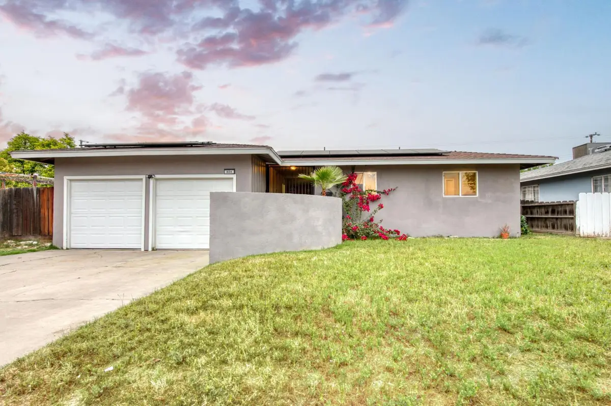 824 W Clinton Avenue, Fresno, CA 93705 - #1
