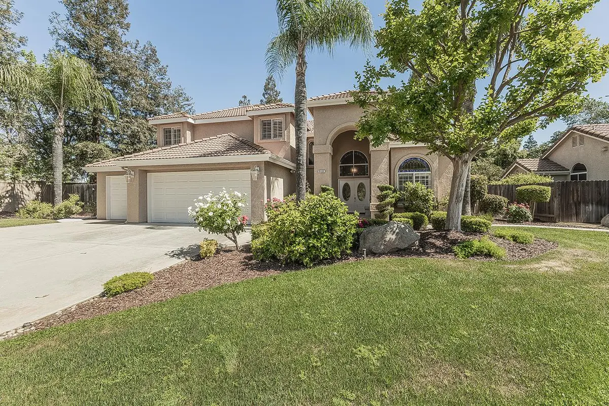 8466 N Dearing Avenue, Fresno, CA 93720 - #1