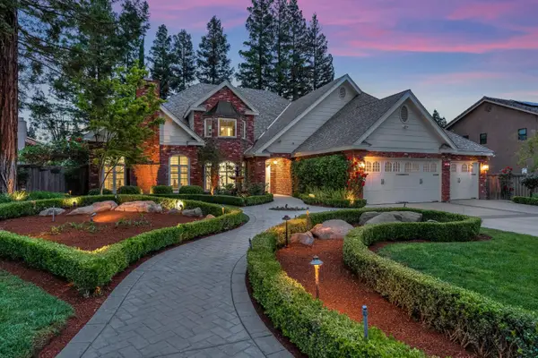 294 W Canadian Avenue, Fresno, CA 93711