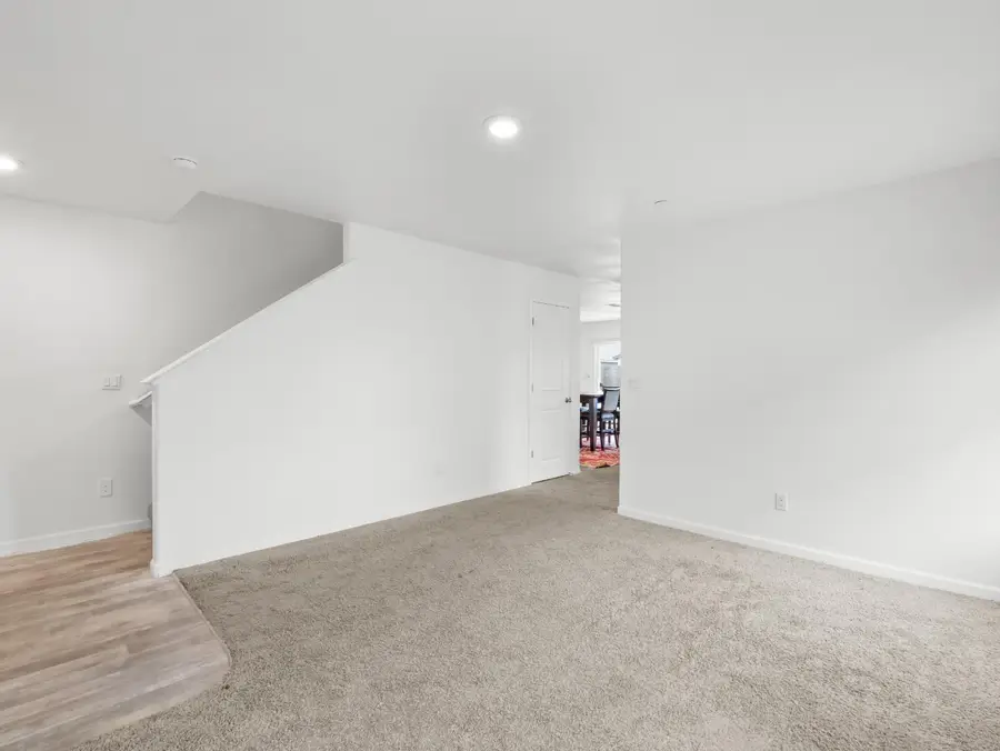 3637 N Mccaffrey Avenue, Fresno, CA 93722 - #3