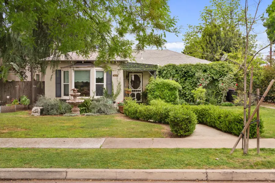 1925 N Arthur Avenue, Fresno, CA 93705 - #3