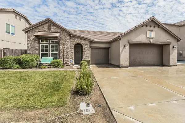 1055 Agua Dulce Avenue, Clovis, CA 93619