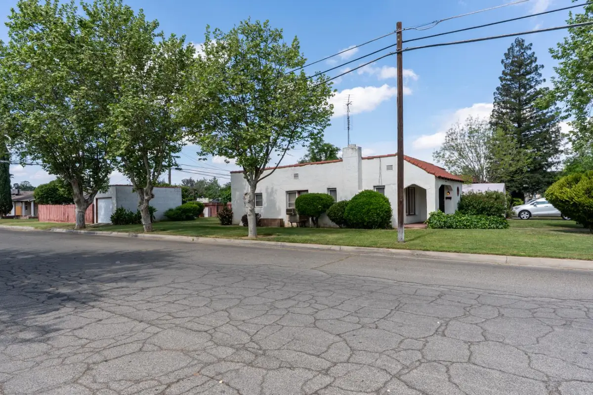 500 N G Street, Madera, CA 93637 - #1