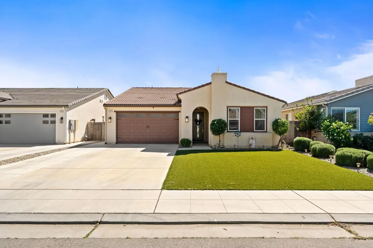 4110 Sussex Avenue, Clovis, CA 93619 - #1