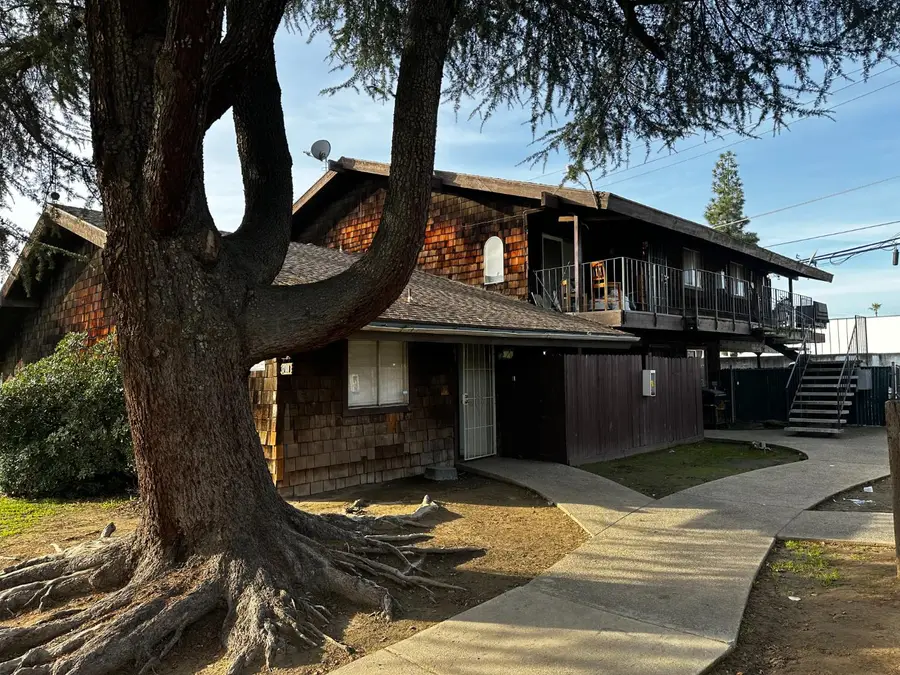 3769 N Abby Street, Fresno, CA 93726 - #2