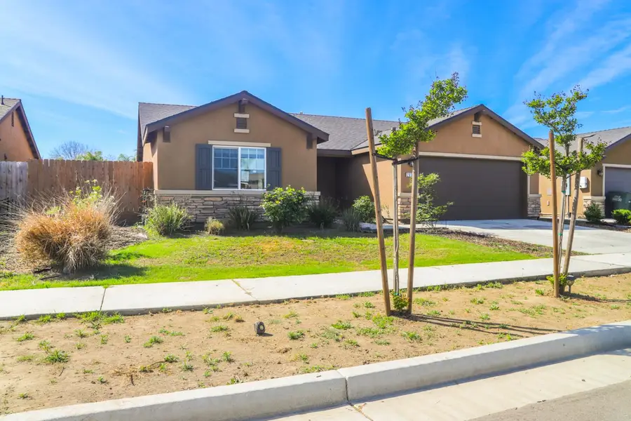 2035 W Chianti Way, Hanford, CA 93230 - #2