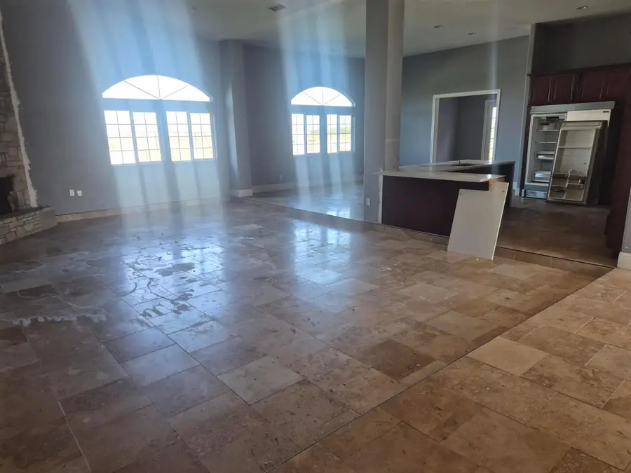 6136 E Church Avenue, Fresno, CA 93727 - #2