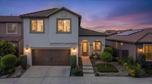 1859 E Kroeker Avenue, Fresno, CA 93730