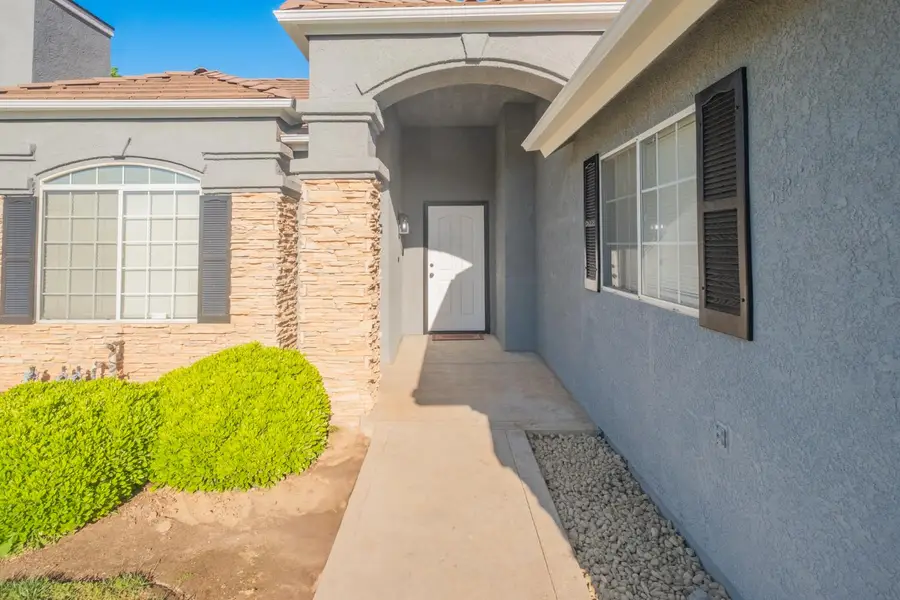 9962 N Woodrow Avenue, Fresno, CA 93720 - #3