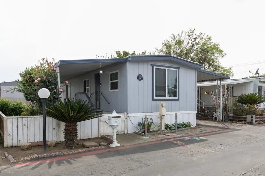 1272 Villa Avenue #28, Clovis, CA 93612 - #3