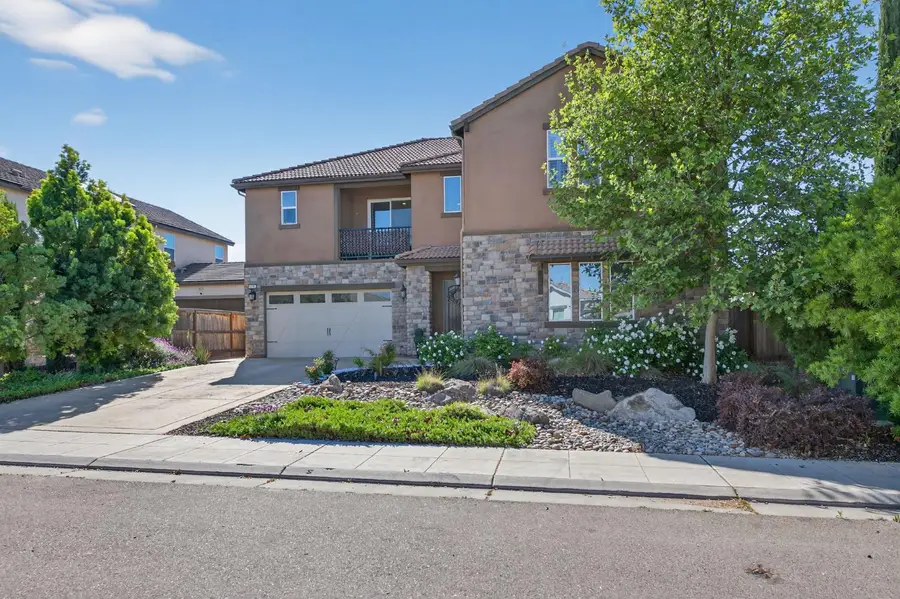 638 Mesa Dr S, Madera, CA 93636 - #3