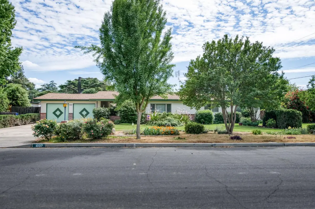 1037 W Fairmont Avenue, Fresno, CA 93705 - #1