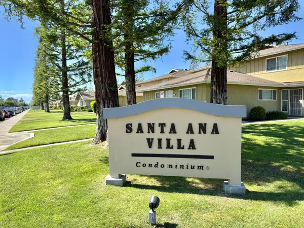 495 W Santa Ana Avenue #4, Clovis, CA 93612