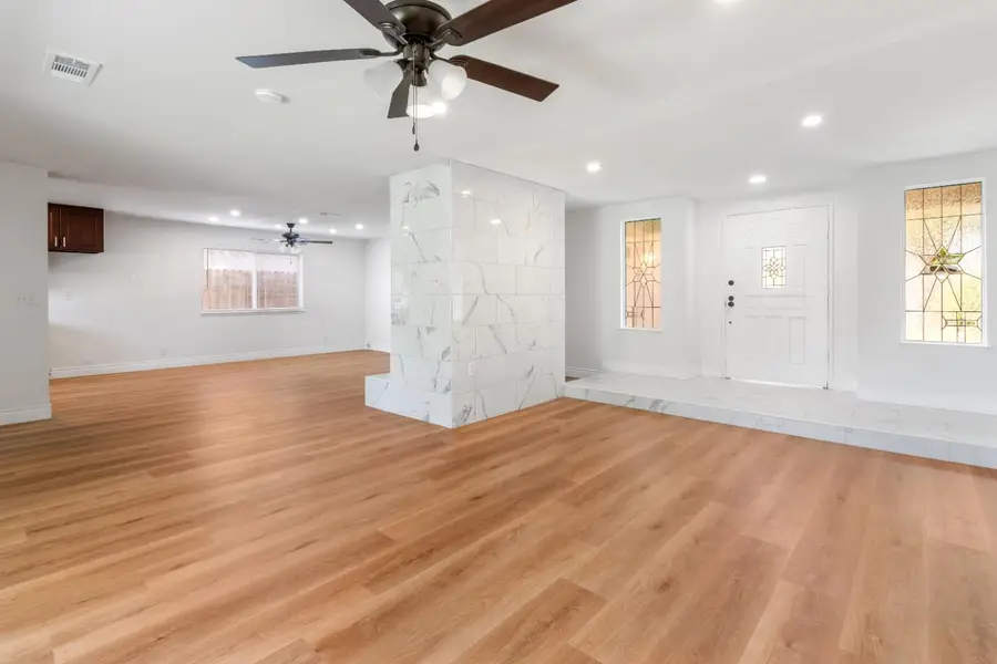 5167 E Dwight Way, Fresno, CA 93727 - #3