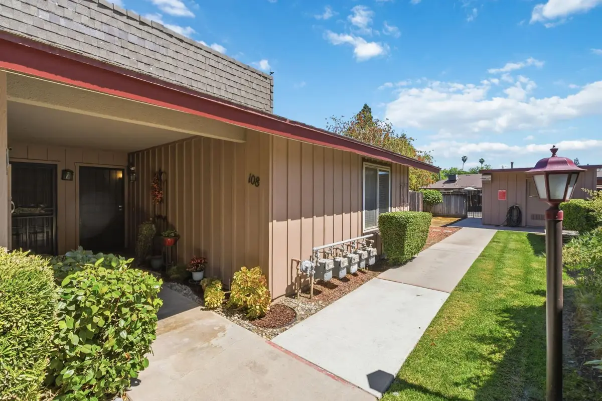 5090 N College Avenue #108, Fresno, CA 93704 - #1