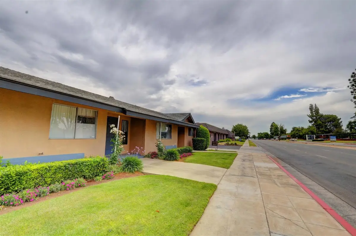 461 W Shaw Avenue, Fresno, CA 93704 - #1