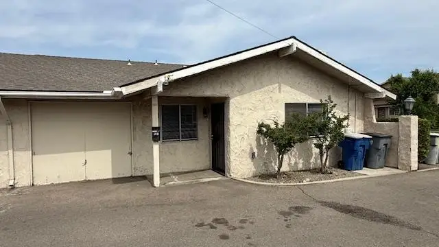 4517 N Sharon Avenue #101, Fresno, CA 93726 - #2