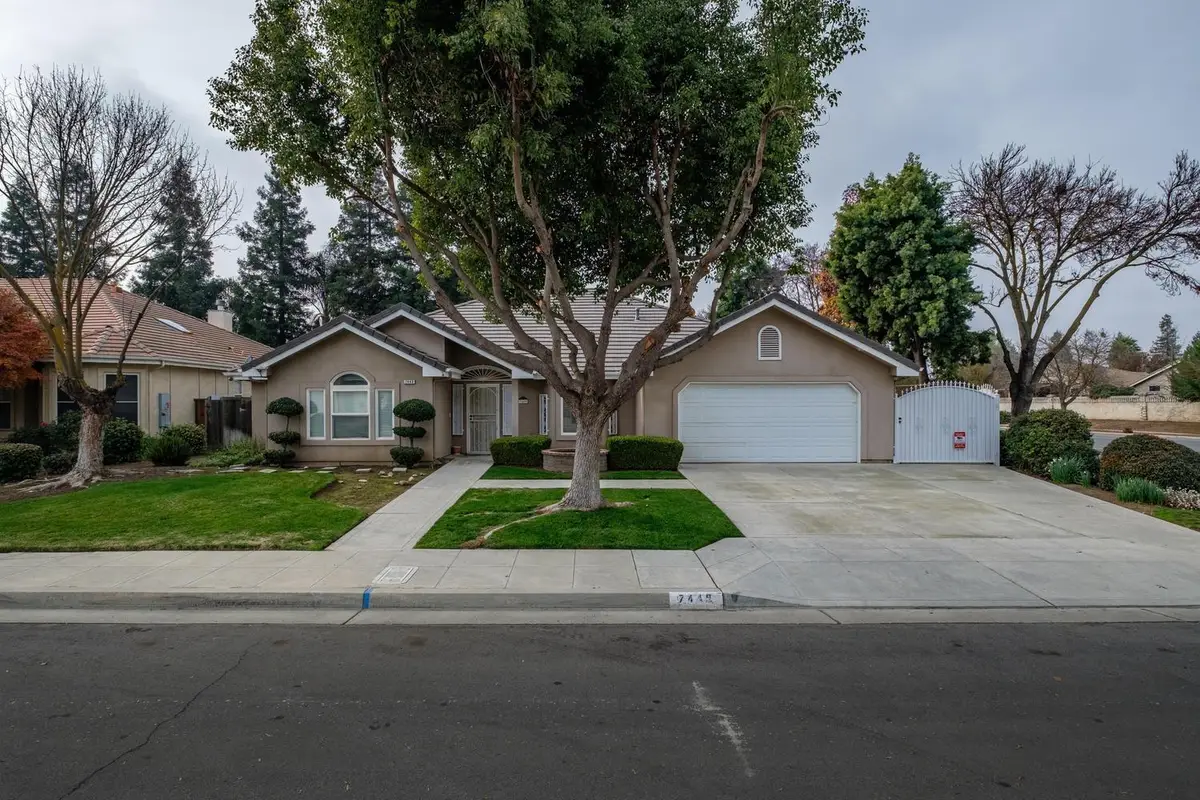 7449 N Lodi Ave, Fresno, CA 93722 - #1