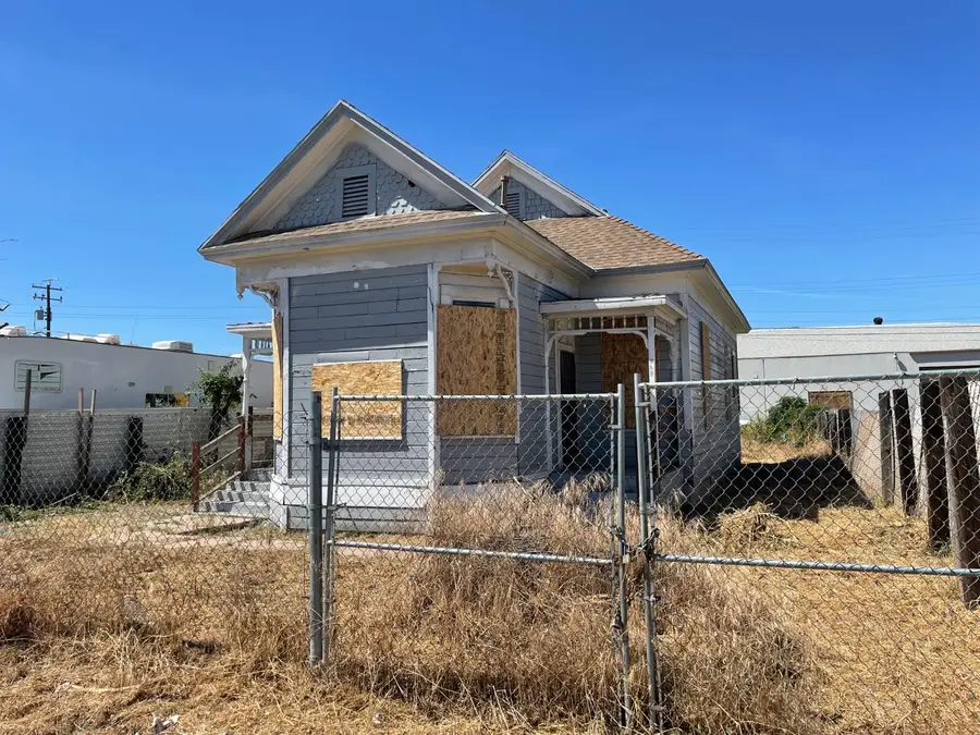 2358 S Anna Street, Fresno, CA 93706 - #2