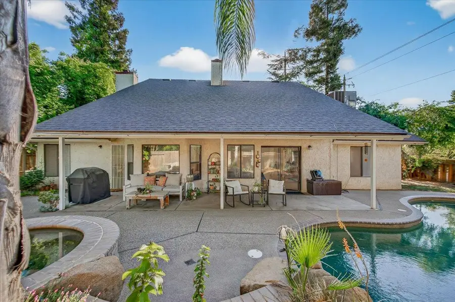 6413 N Arthur Avenue, Fresno, CA 93711 - #2