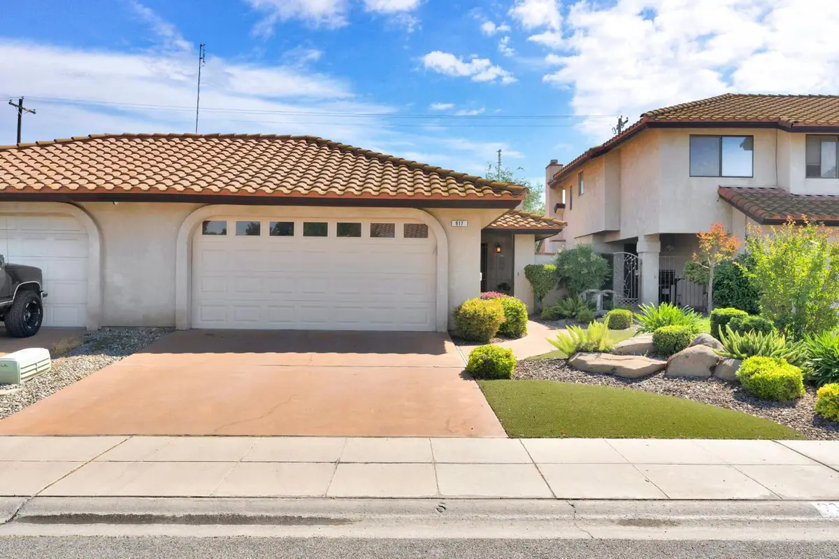 917 Valley Way, Madera, CA 93637 - #1