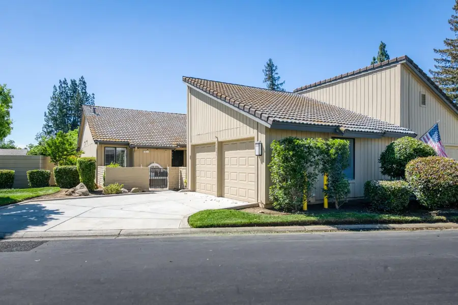 1621 Tollhouse Lane, Clovis, CA 93611 - #3