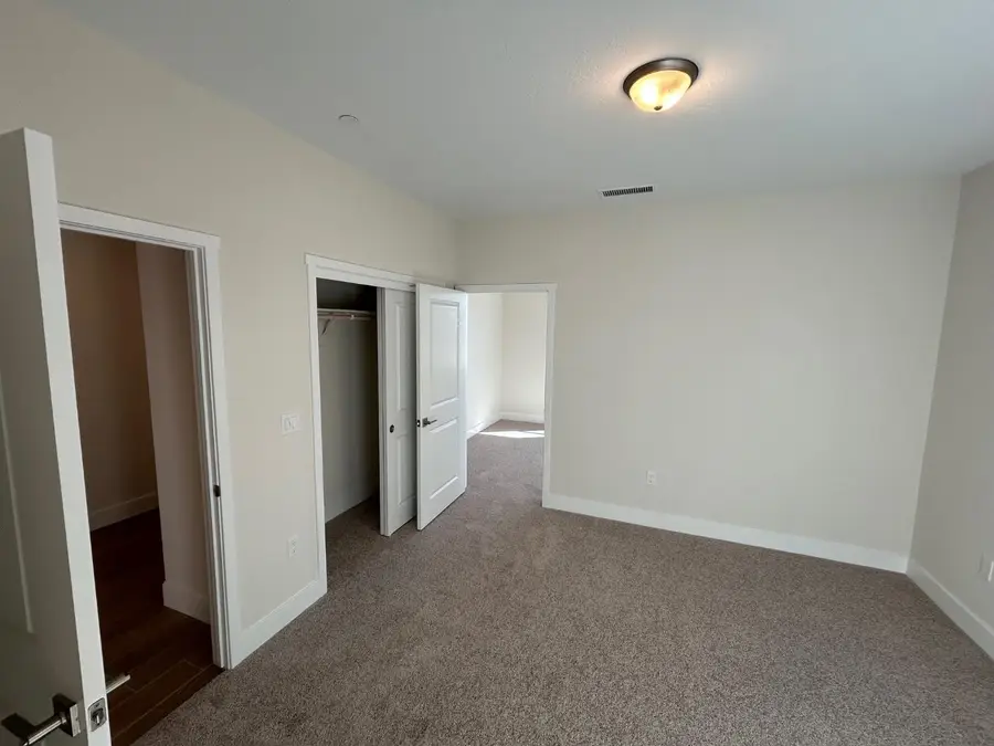 2822 E Corteza Drive, Fresno, CA 93730 - #3