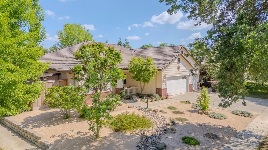 3634 N Jackie Street, Visalia, CA 93291 - #2