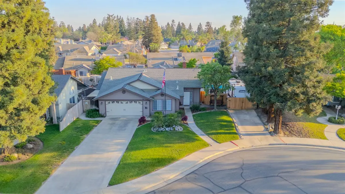 6027 W Judy Court, Visalia, CA 93277 - #1