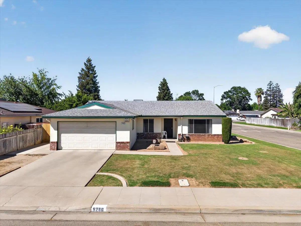 5286 W Richert Avenue, Fresno, CA 93722 - #1