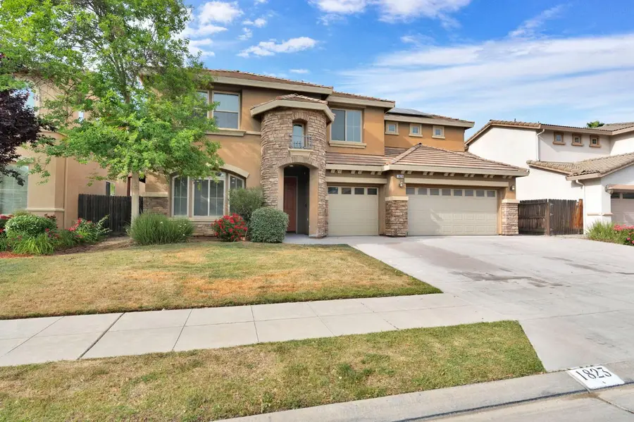 1823 Houston Avenue, Clovis, CA 93619 - #2