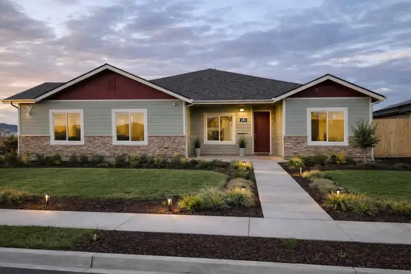 414 Tule Avenue, Woodlake, CA 93286