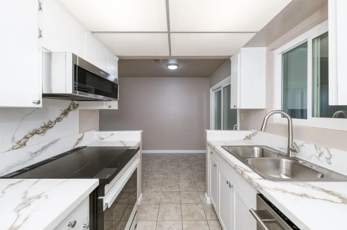 5118 E Ashlan Avenue #102, Fresno, CA 93727 - #1