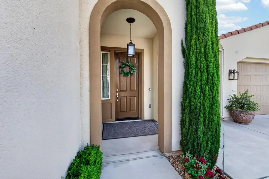 1462 N Twinberry Avenue, Clovis, CA 93619 - #3