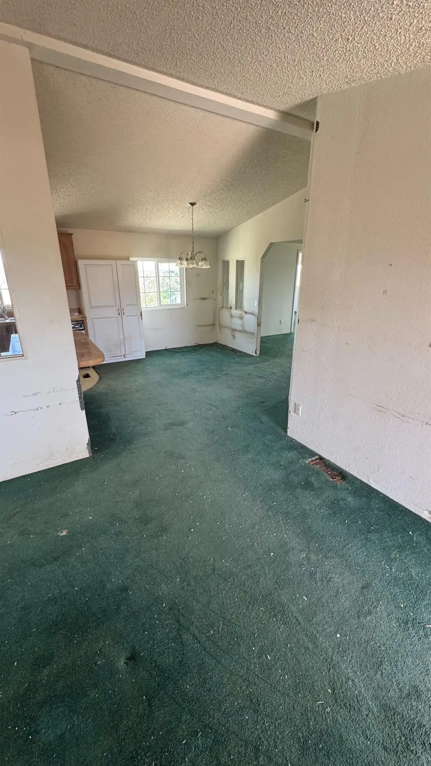 11086 Kelly Street, Mojave, CA 93501 - #2