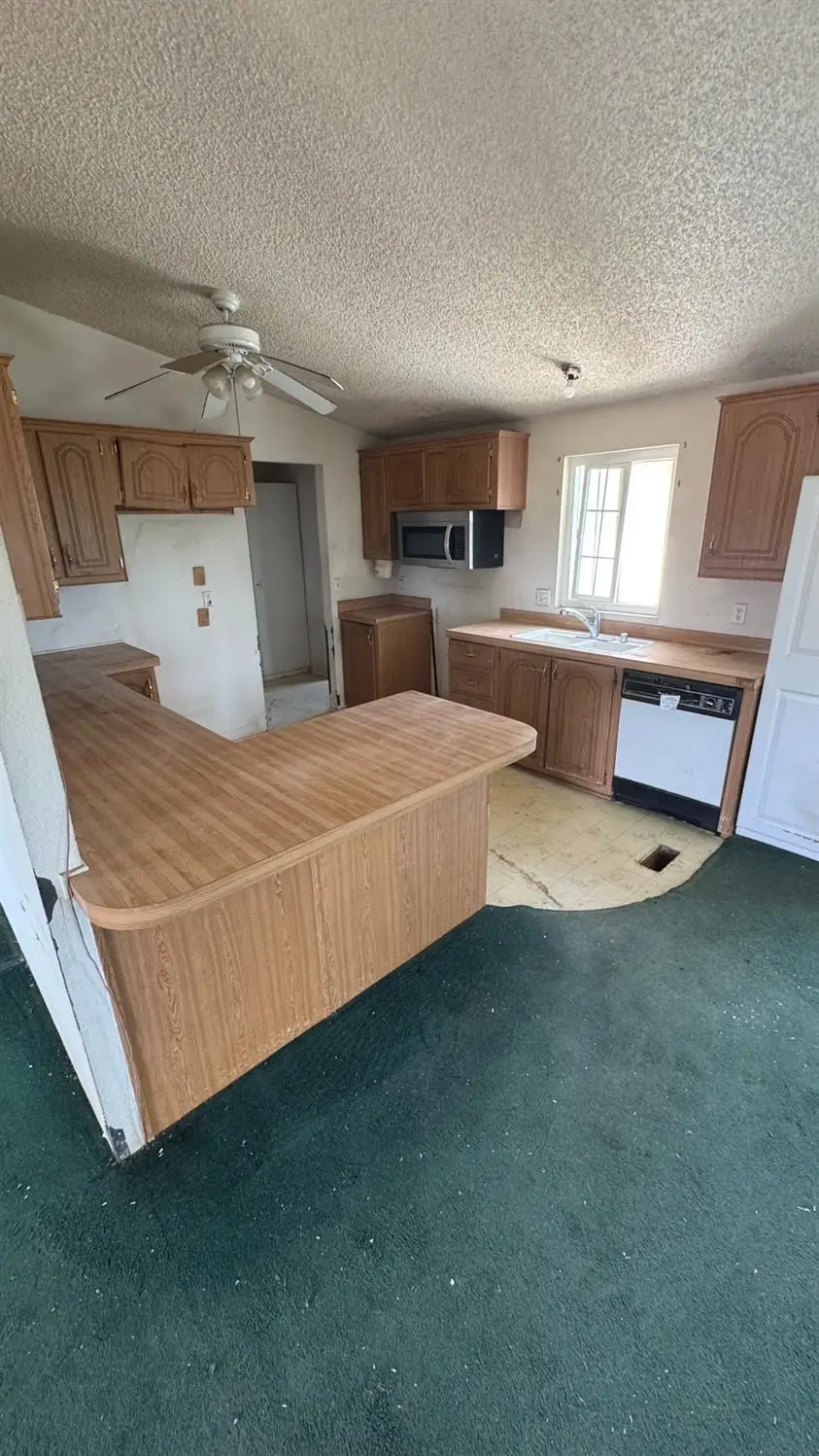 11086 Kelly Street, Mojave, CA 93501 - #3