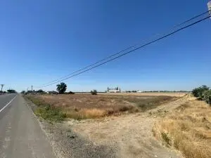12792 10th Avenue, Hanford, CA 93230 - #3