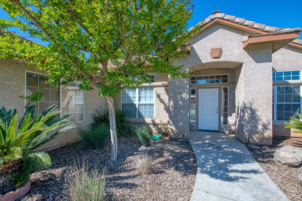 5484 El Paso, Fresno, CA 93722 - #1