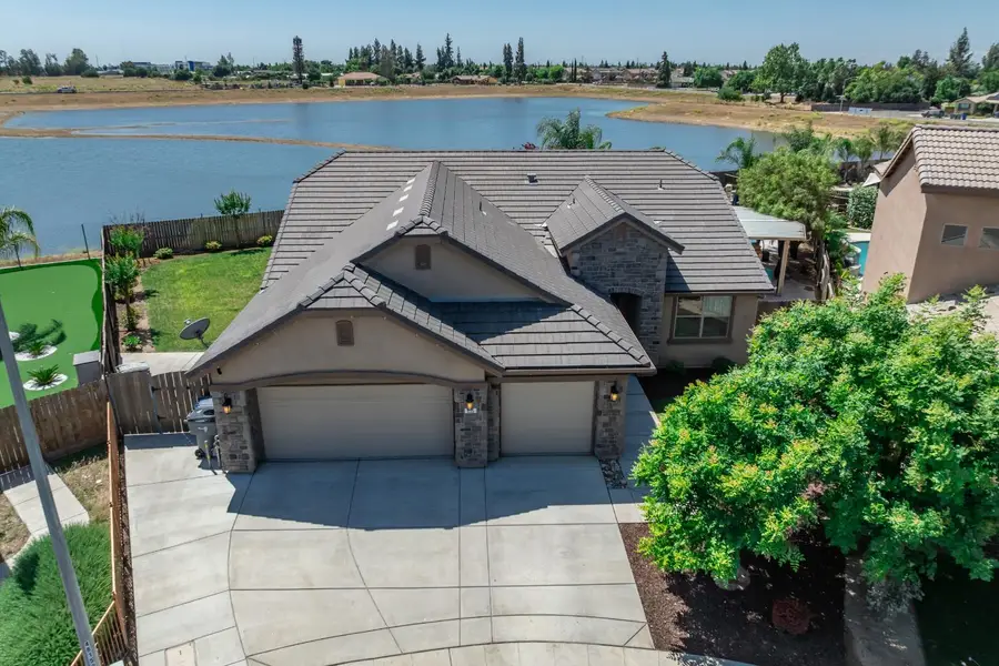 835 S Bliss Avenue, Fresno, CA 93727 - #2