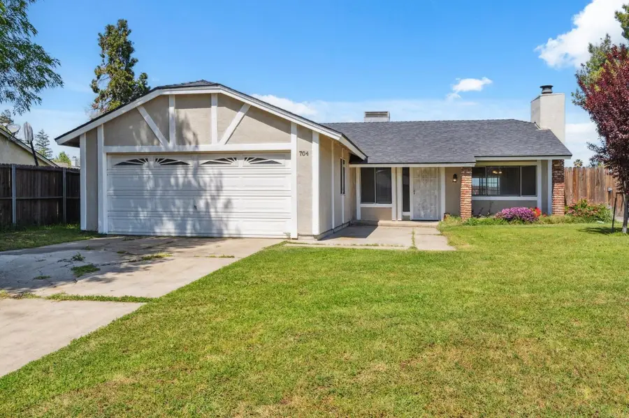 704 Rosehill Drive, Chowchilla, CA 93610 - #2