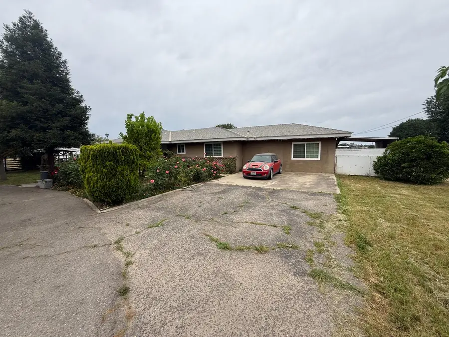 4140 W Belmont Avenue, Fresno, CA 93722 - #2