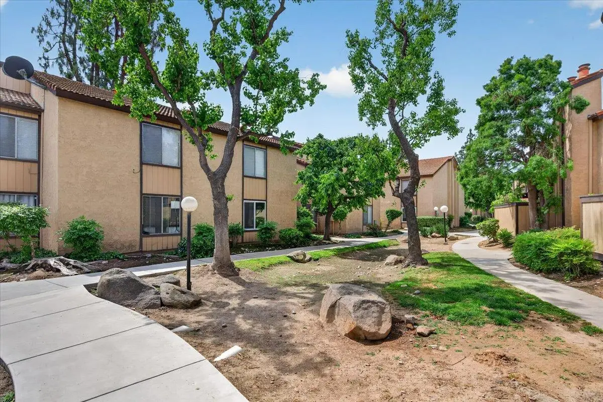 1550 W Ashlan #104, Fresno, CA 93705 - #1