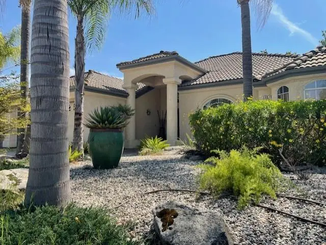 1689 E Trenton Avenue, Fresno, CA 93720 - #2