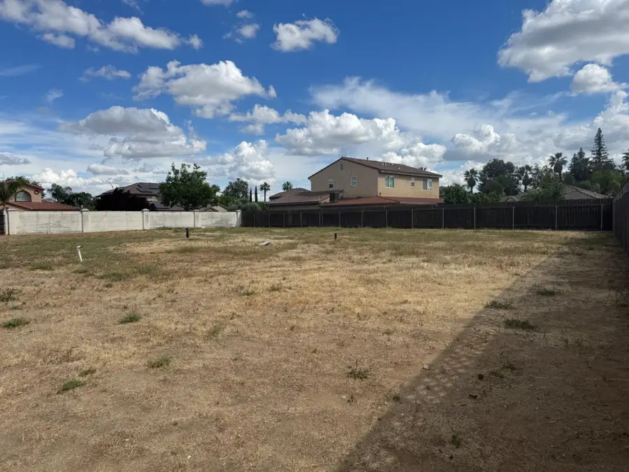 3045 W Tuolumne Street, Fresno, CA 93706 - #3