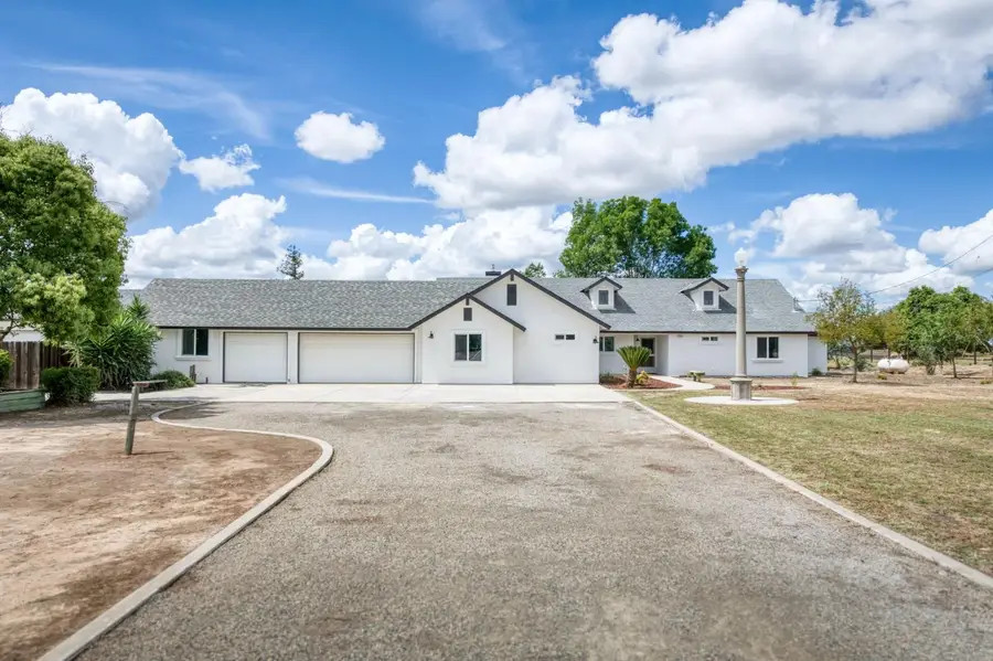 16564 Monreal Road, Madera, CA 93636 - #2