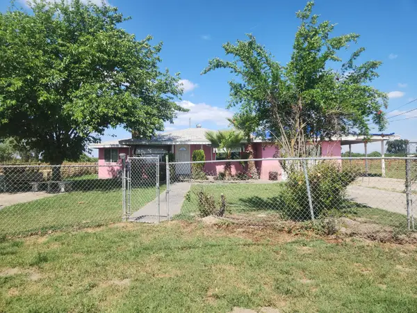 22136 Fairfax Avenue, Lemoore, CA 93245