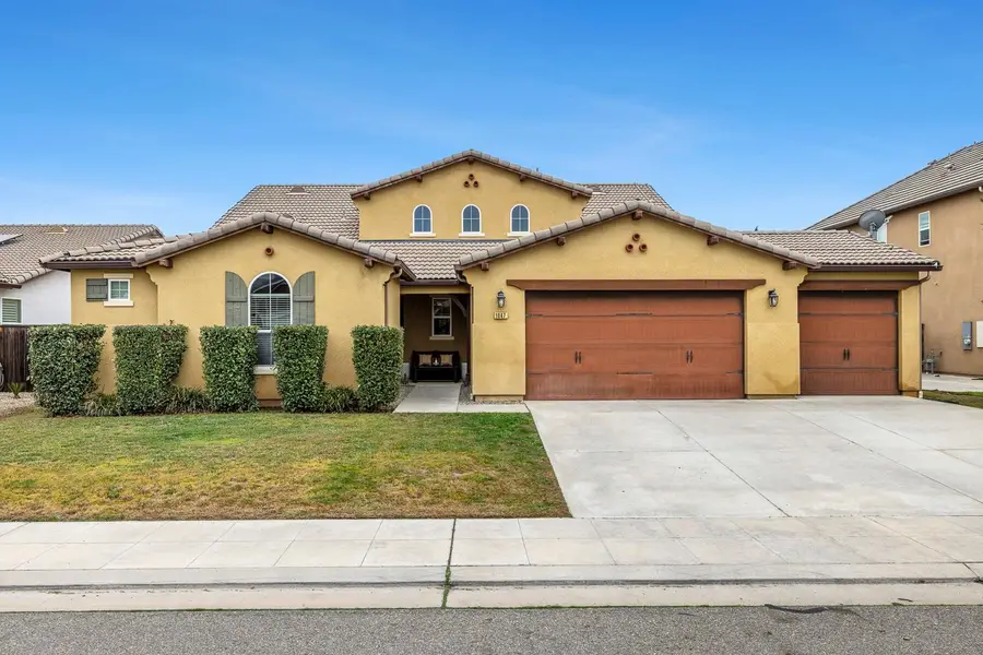 1047 Maine Avenue, Clovis, CA 93619 - #2