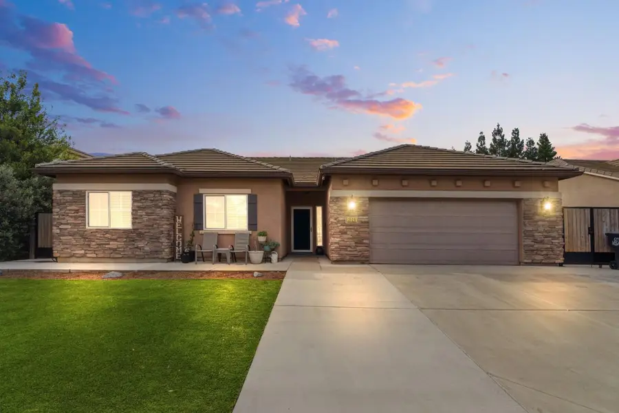 3125 W Tyler Avenue, Visalia, CA 93291 - #3