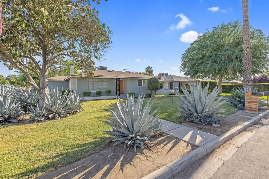1246 E Buckingham Way, Fresno, CA 93704 - #2