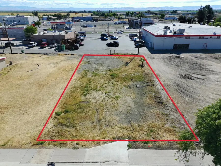 1148 O Street, Firebaugh, CA 93622 - #2